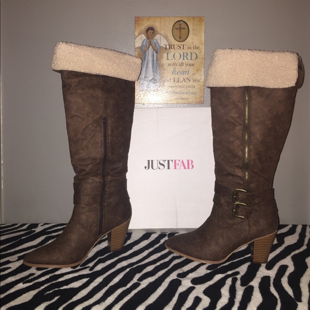 Women boots. Worn once